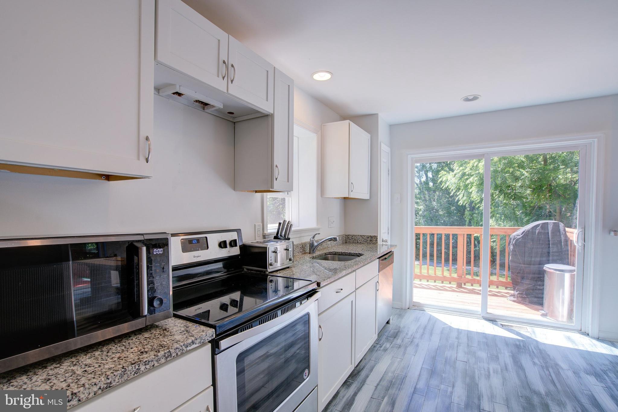 KING CHARLES COMMONS - Residential