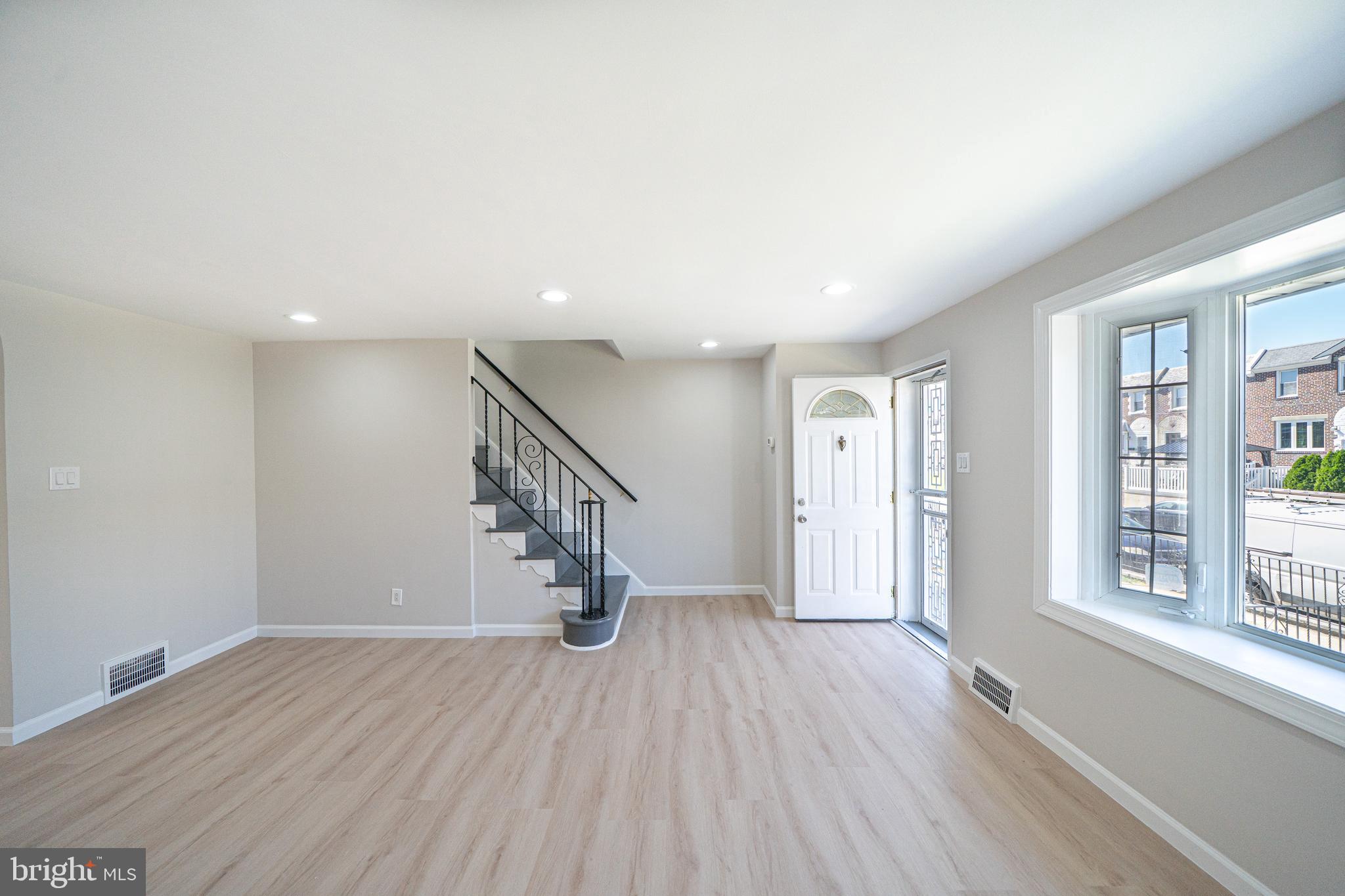 HOLMESBURG - Residential