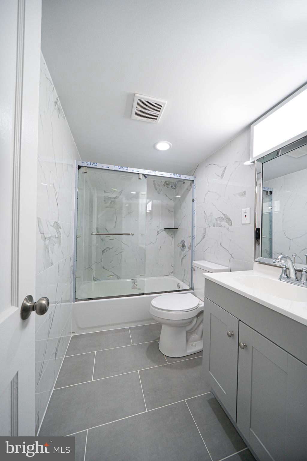 HOLMESBURG - Residential