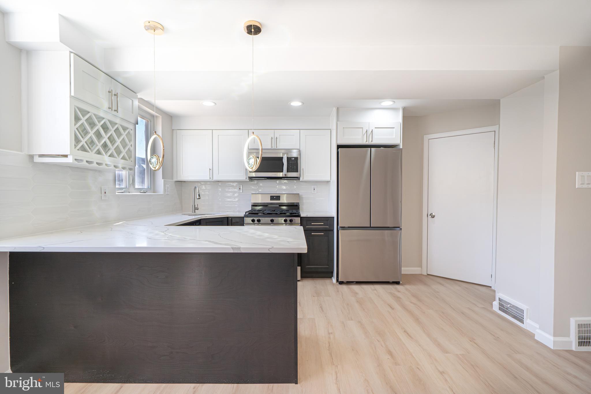 HOLMESBURG - Residential