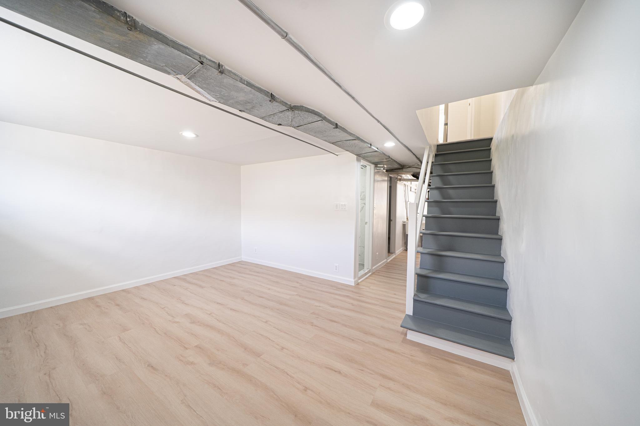 HOLMESBURG - Residential