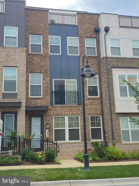 Townhouse For Sale - 122 Dickenson Drive<br/> Montgomery County, GAITHERSBURG, MD 20878