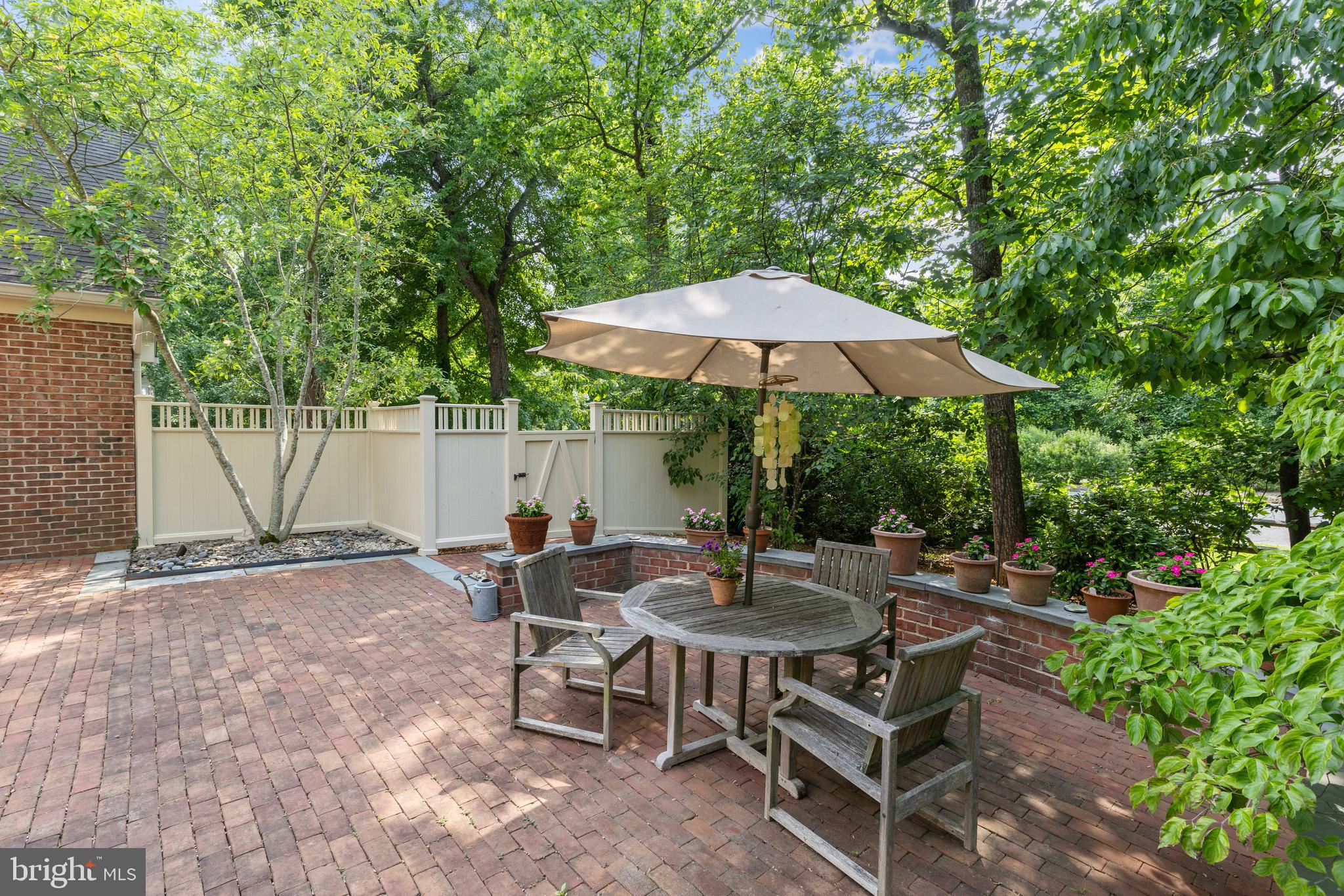 EATONS LANDING - Residential