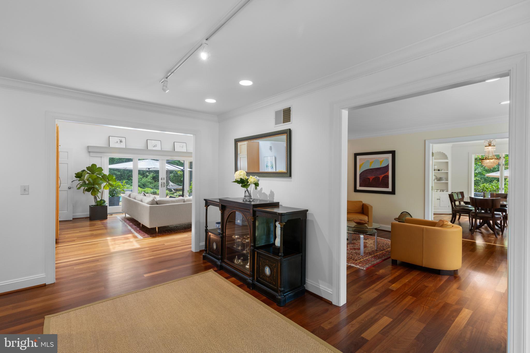 EATONS LANDING - Residential