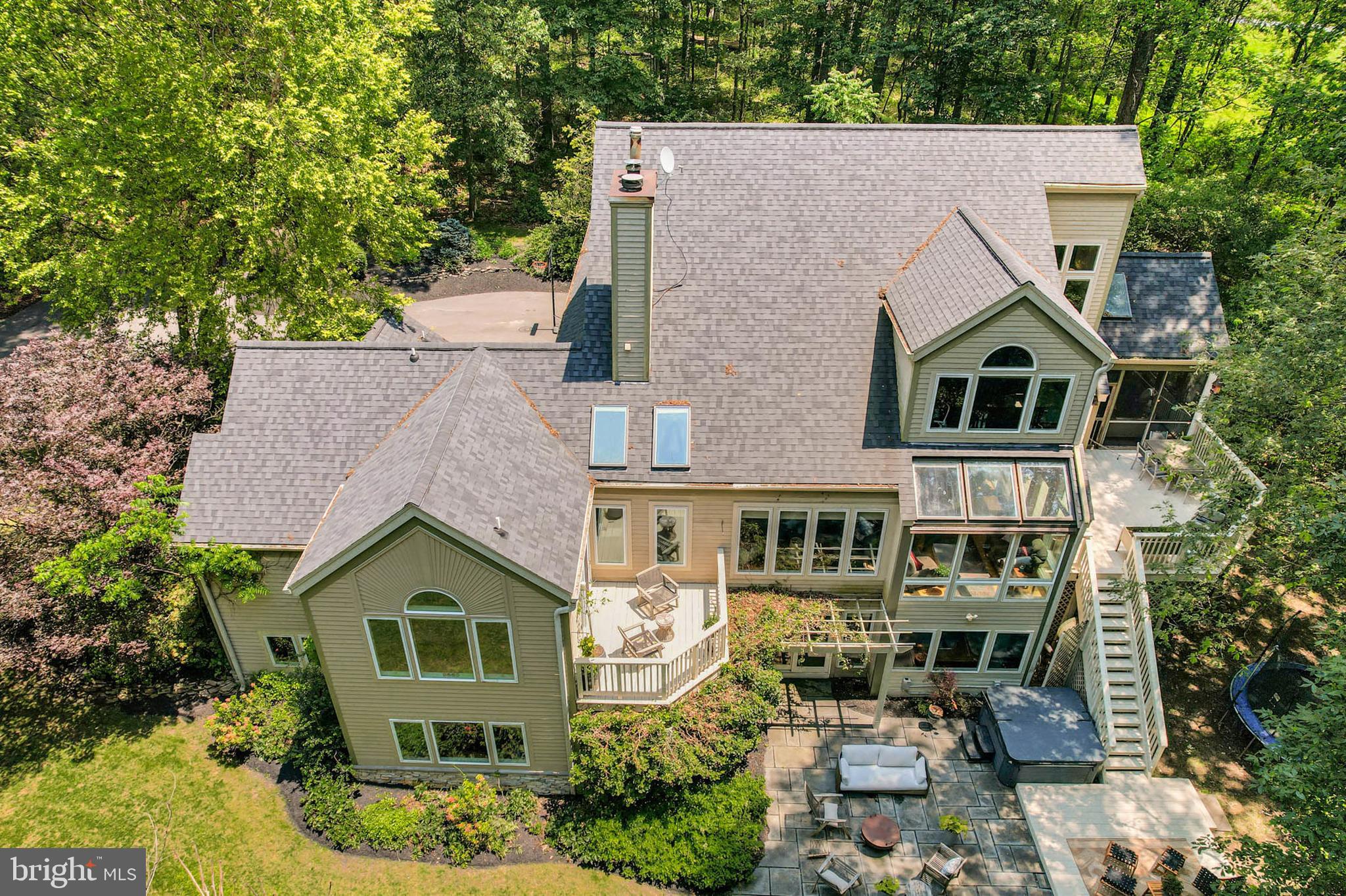 2815 SAGEWOOD DRIVE