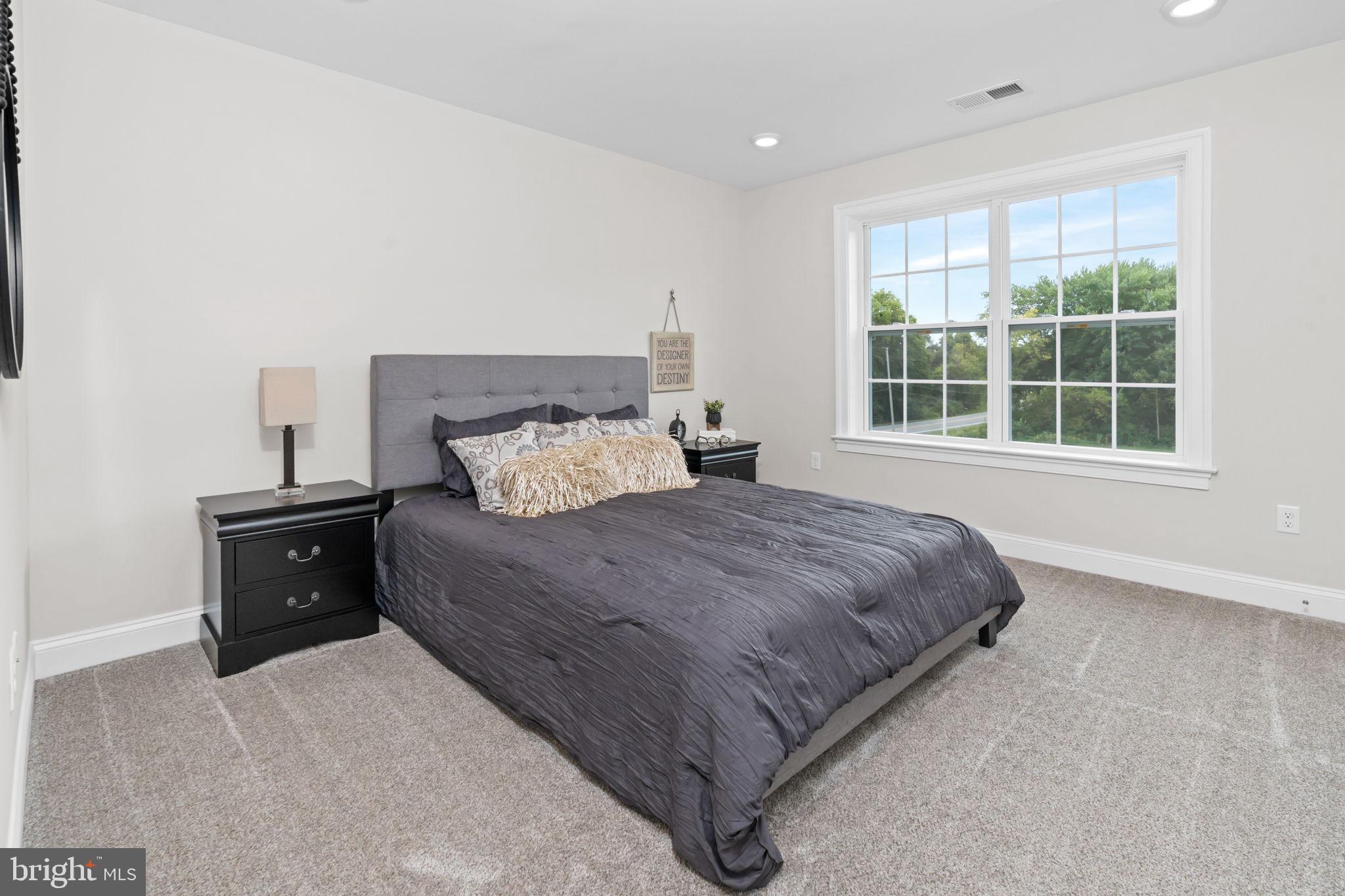 MOUNT FRIENDSHIP - Residential