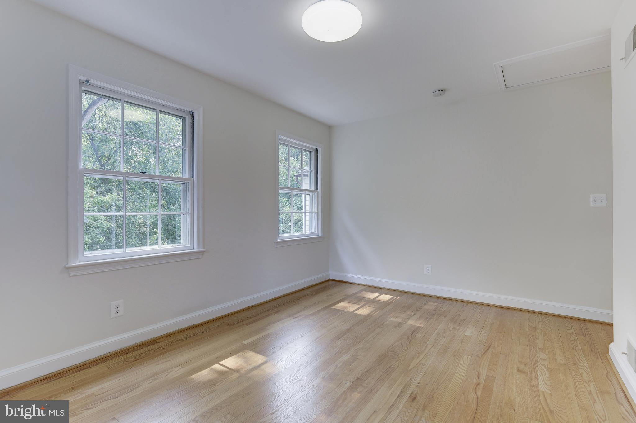 WESTMORELAND HILLS - Residential