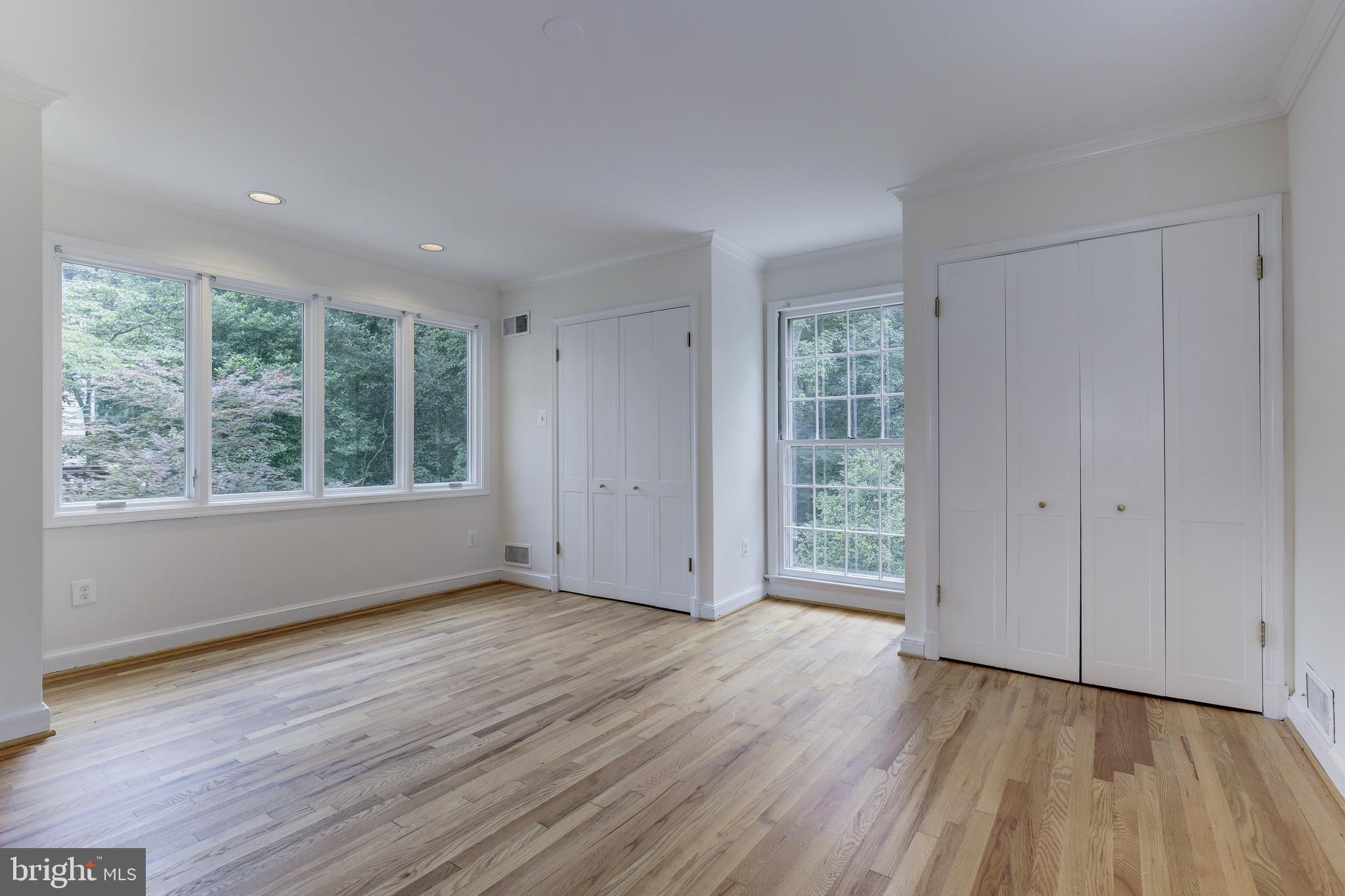 WESTMORELAND HILLS - Residential