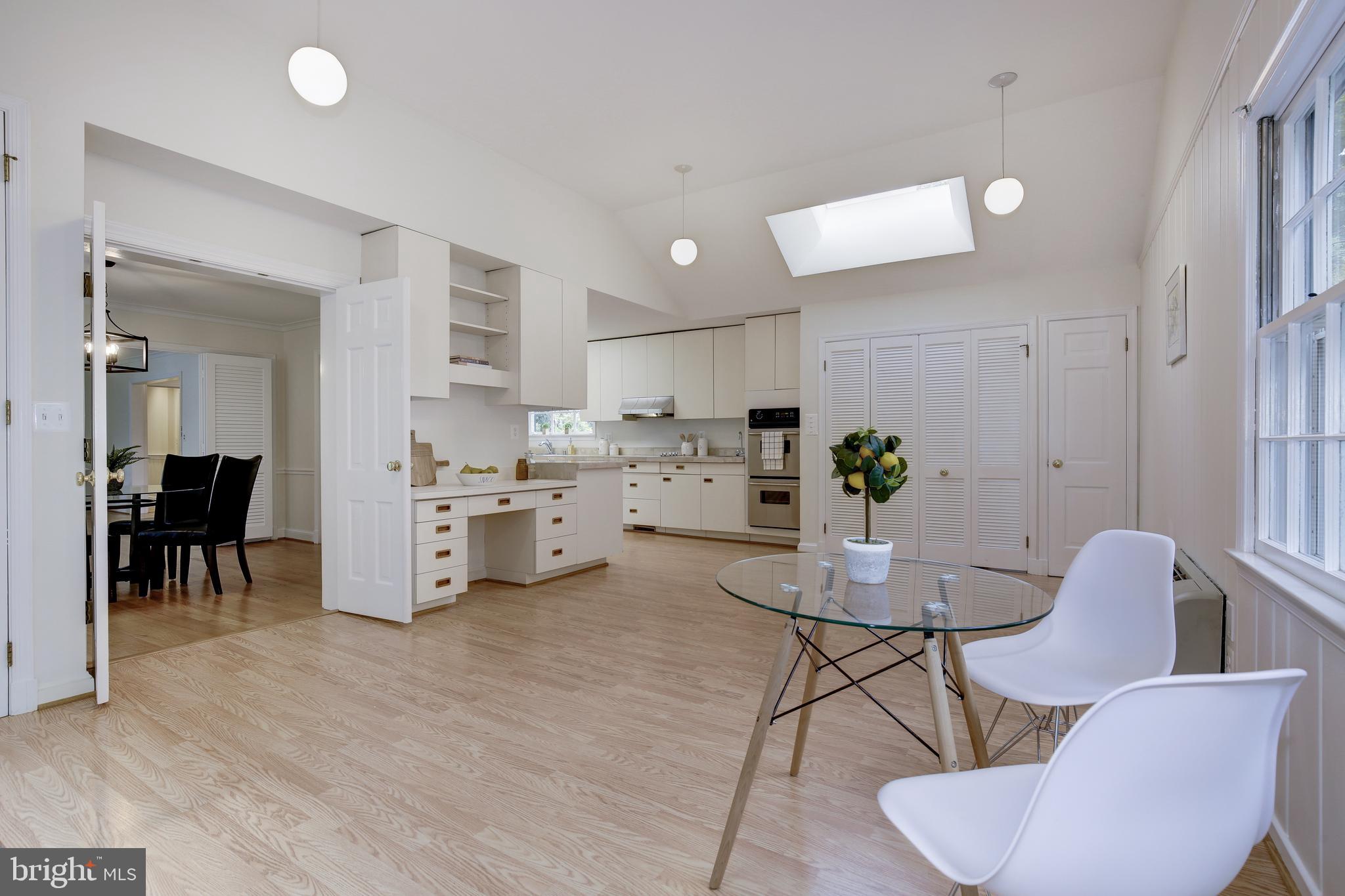 WESTMORELAND HILLS - Residential