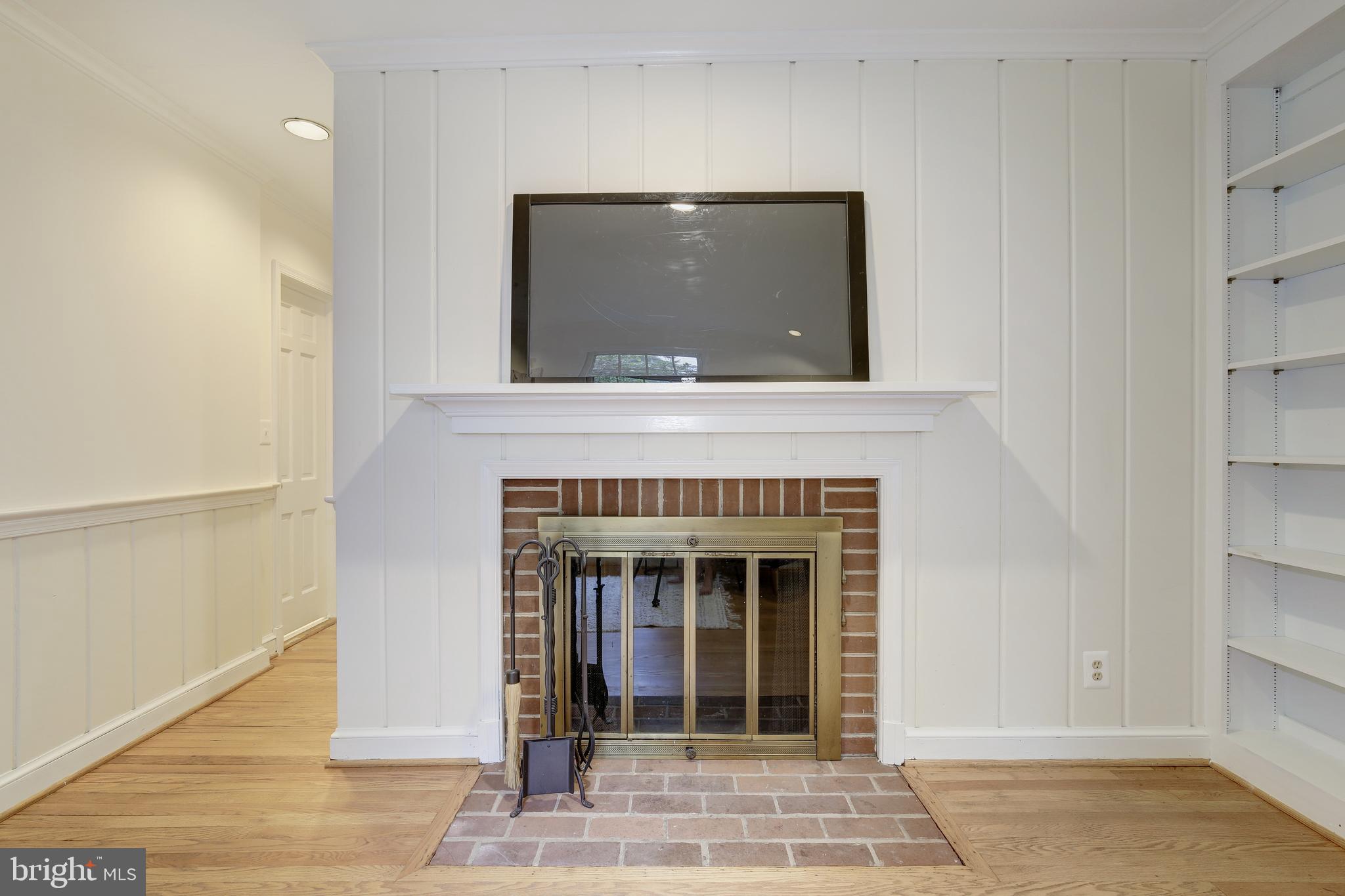 WESTMORELAND HILLS - Residential