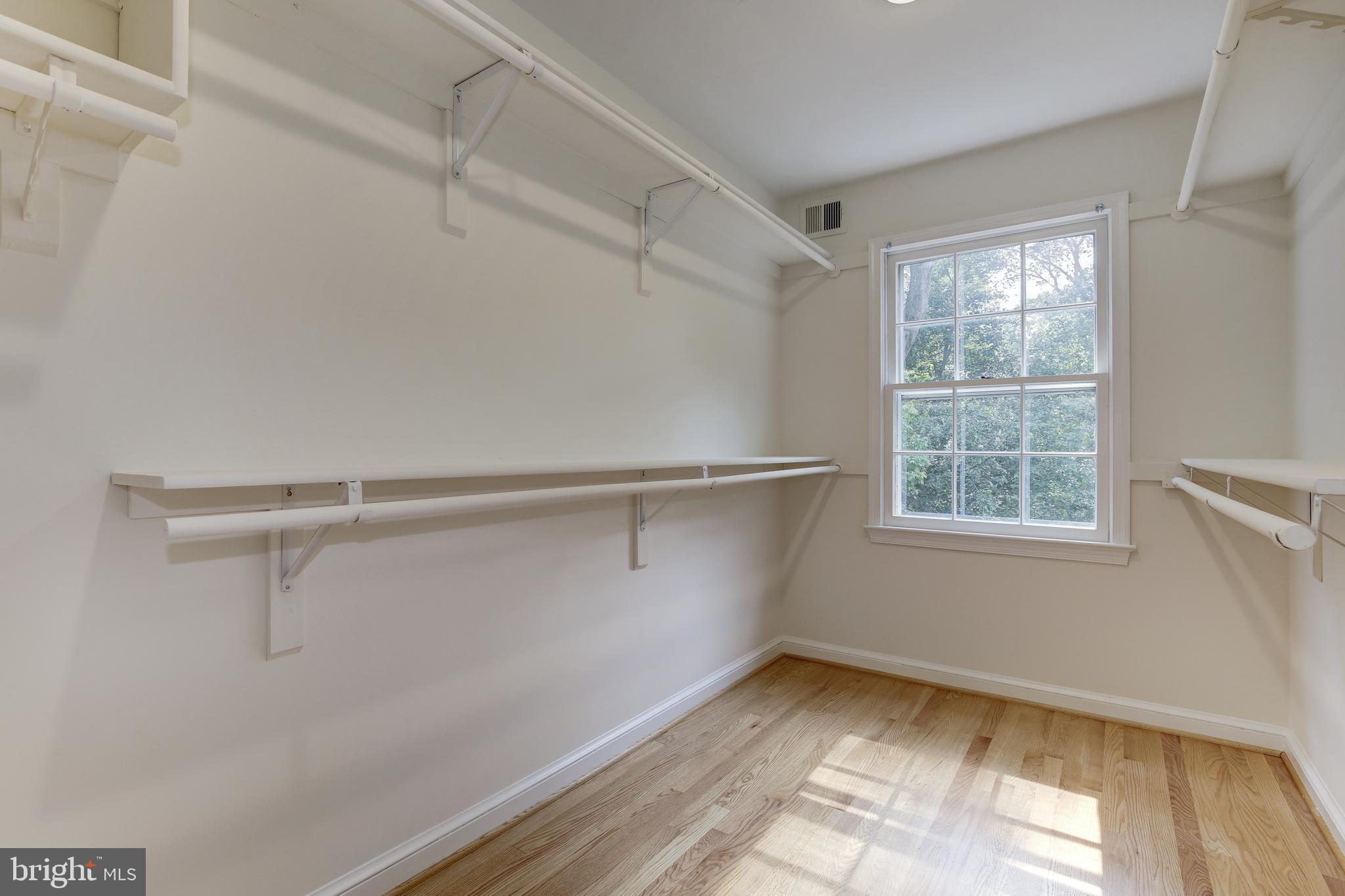 WESTMORELAND HILLS - Residential