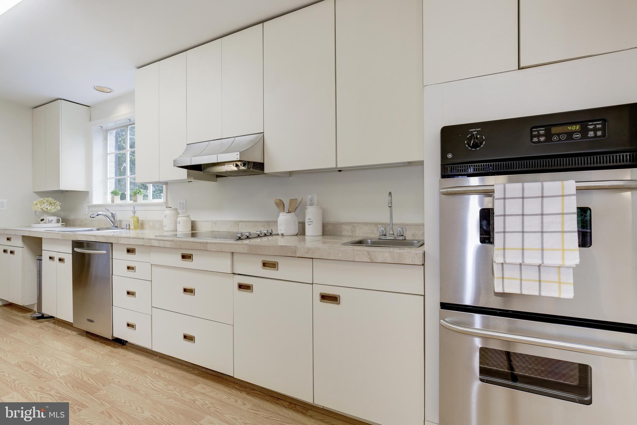 WESTMORELAND HILLS - Residential