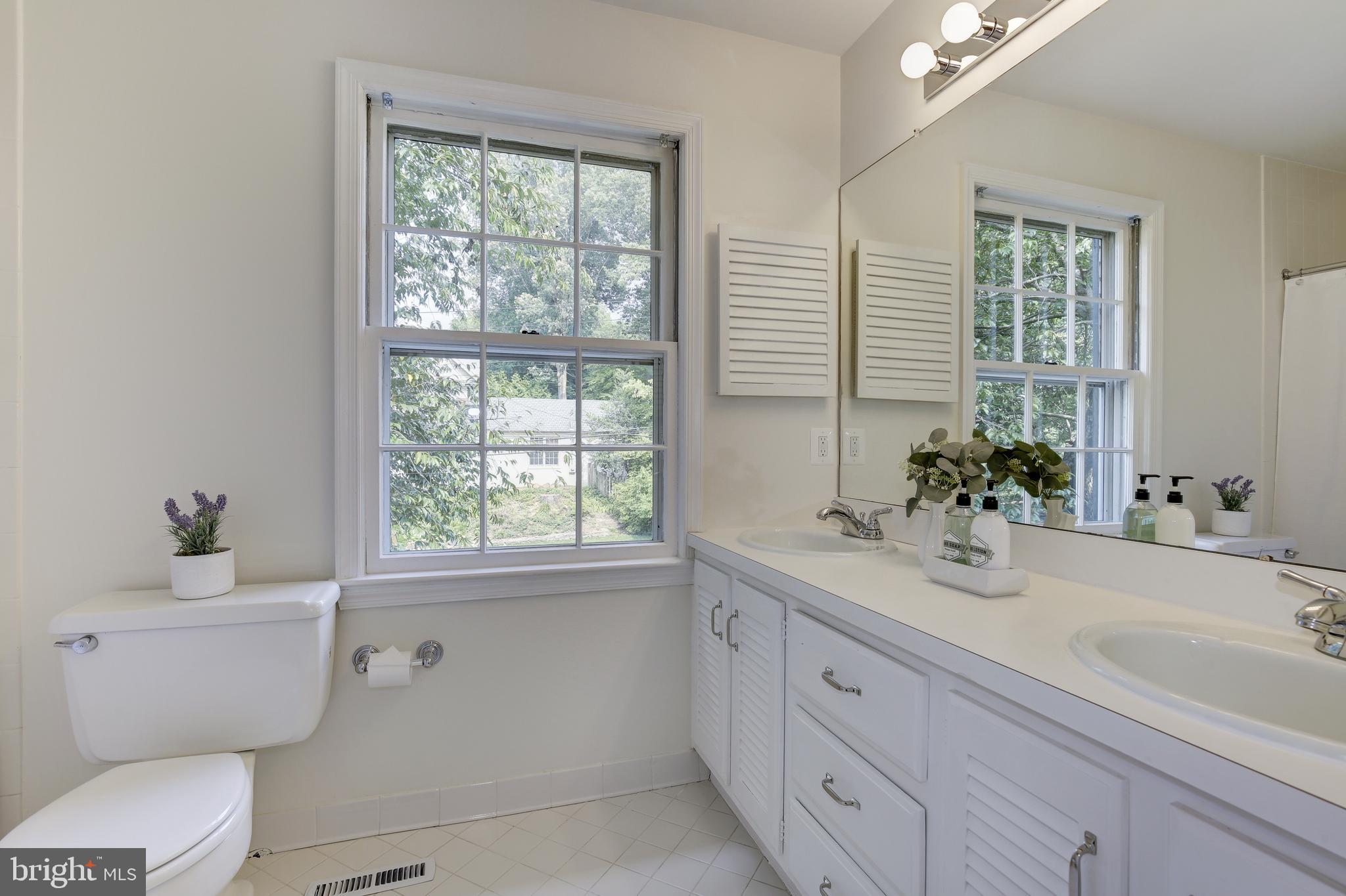 WESTMORELAND HILLS - Residential