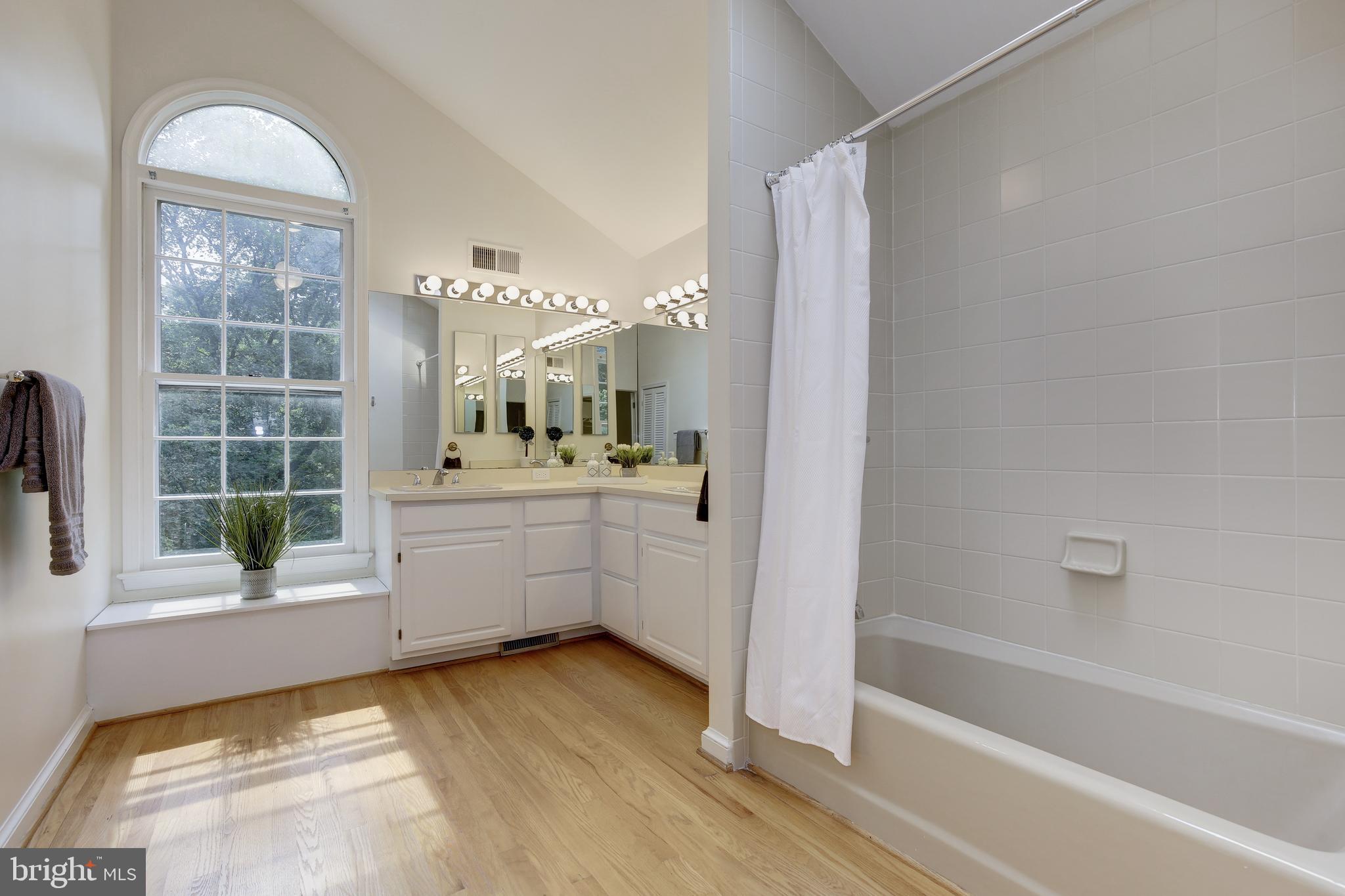 WESTMORELAND HILLS - Residential