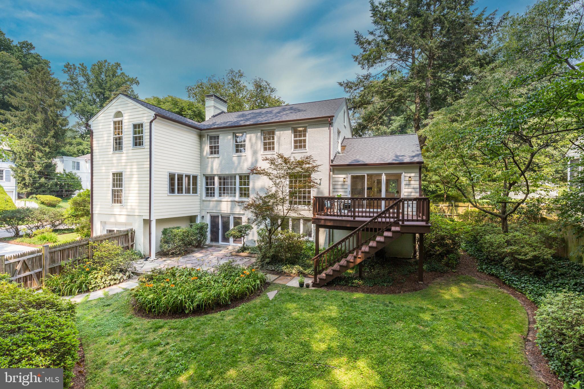 WESTMORELAND HILLS - Residential