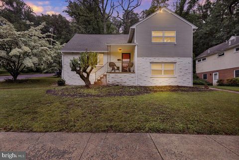 1945 LORRAINE ROAD READING PA 19604