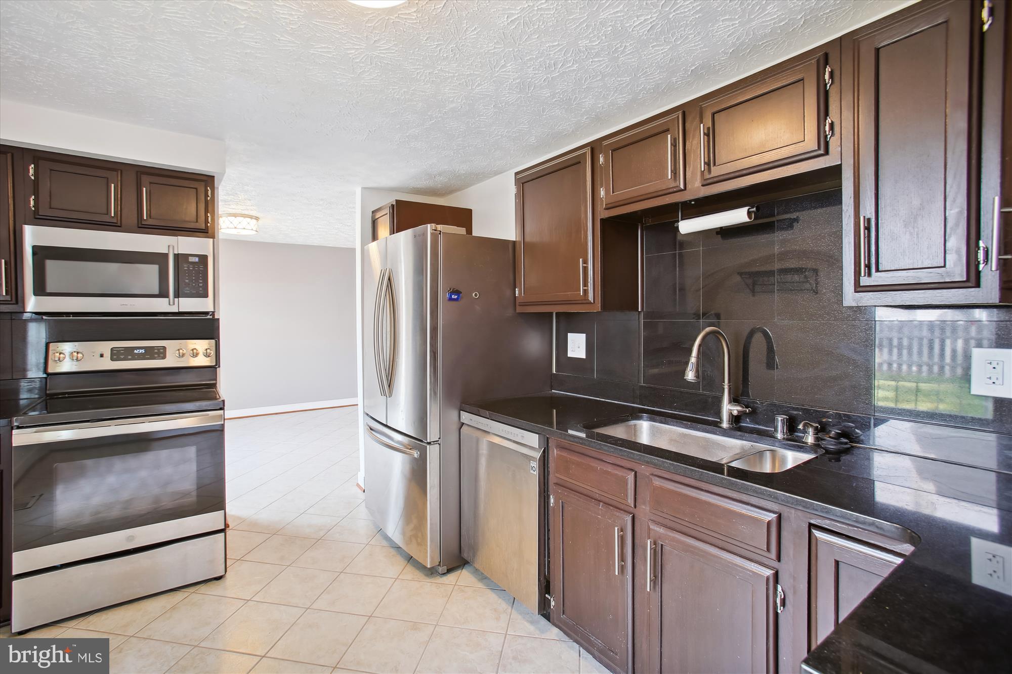 WILLOWCREST - Residential