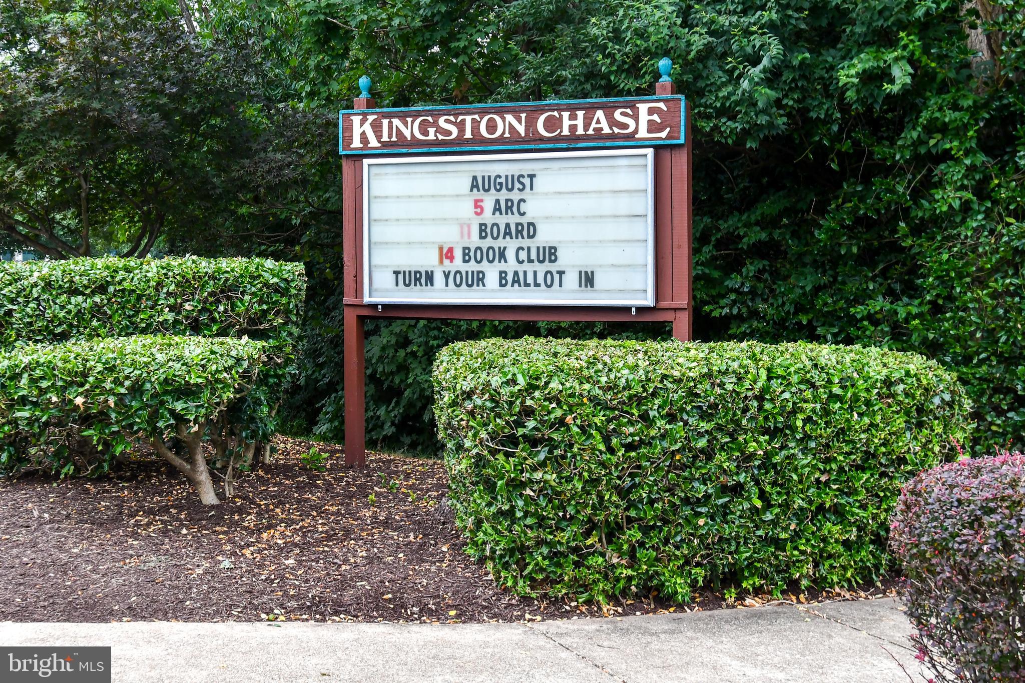 HIDDENBROOK - Residential