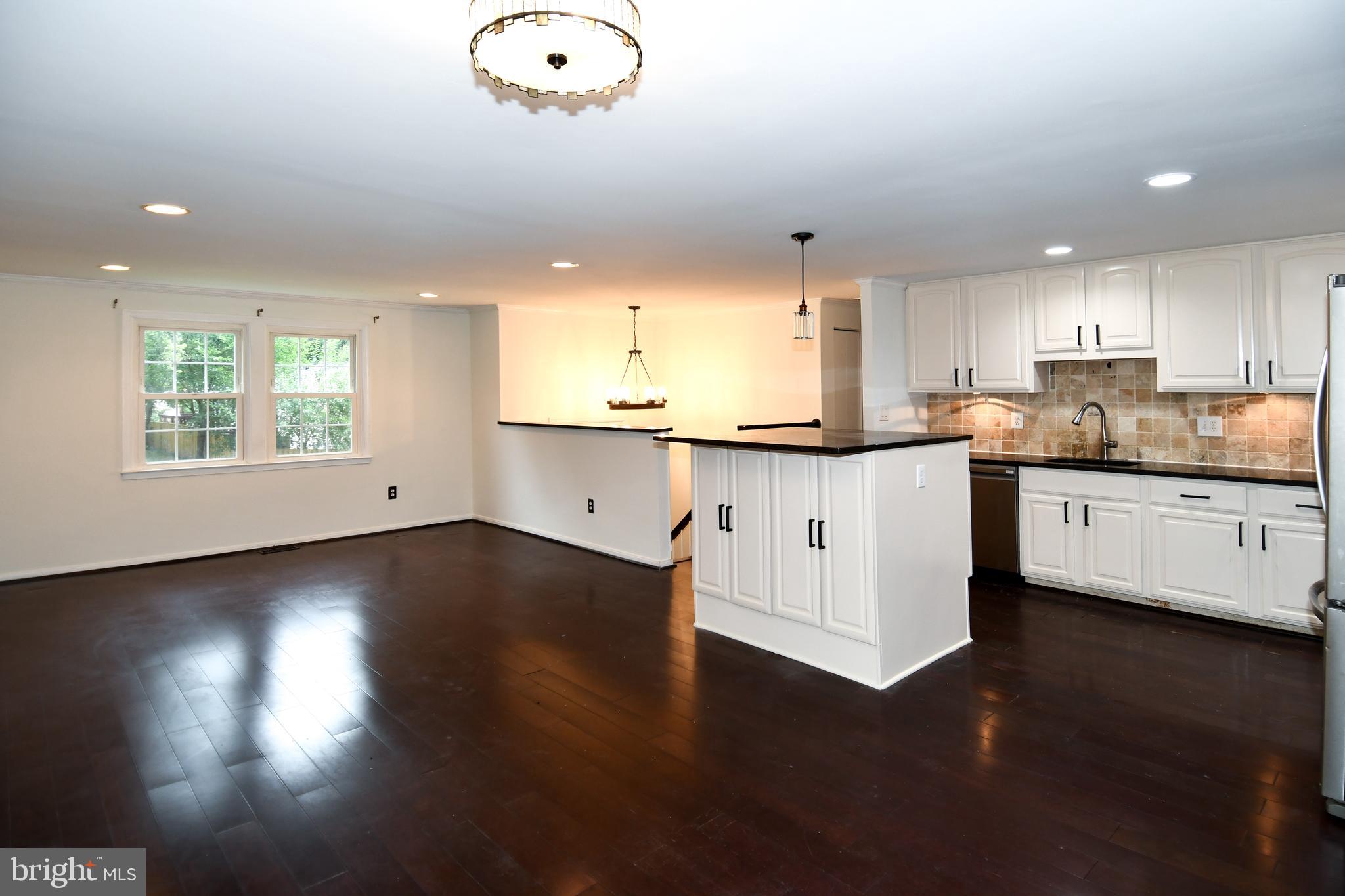 HIDDENBROOK - Residential