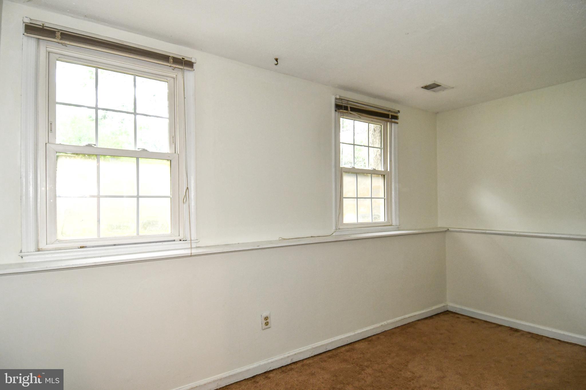 HIDDENBROOK - Residential