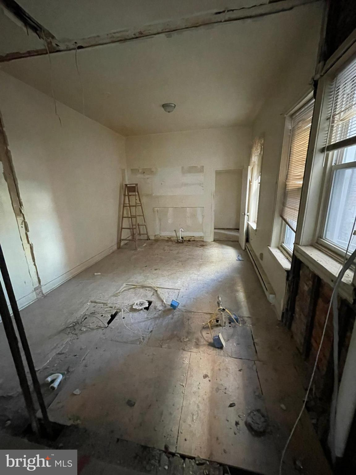 PHILADELPHIA (WEST) - Residential Income