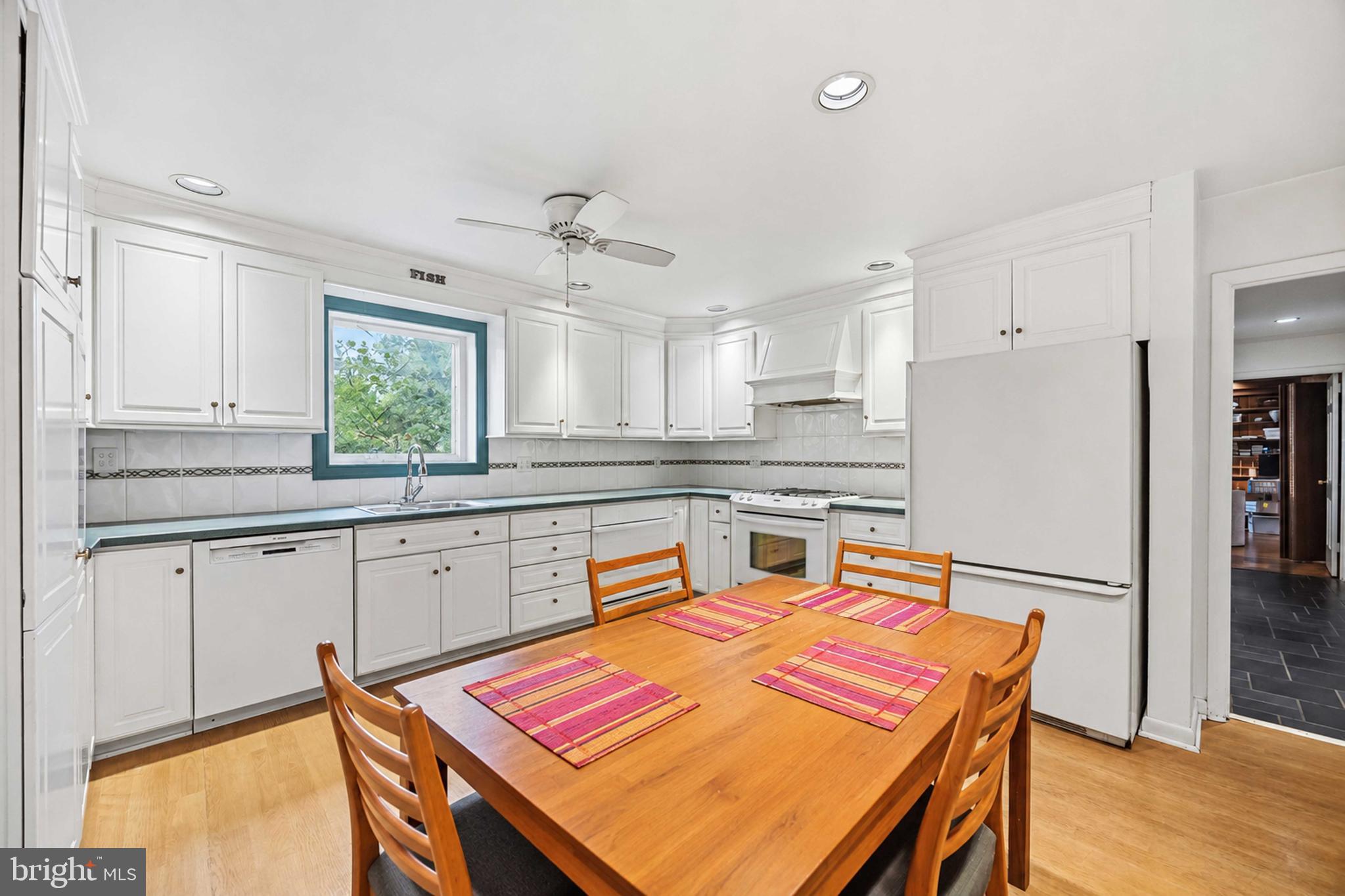 OLD WYNCOTE - Residential