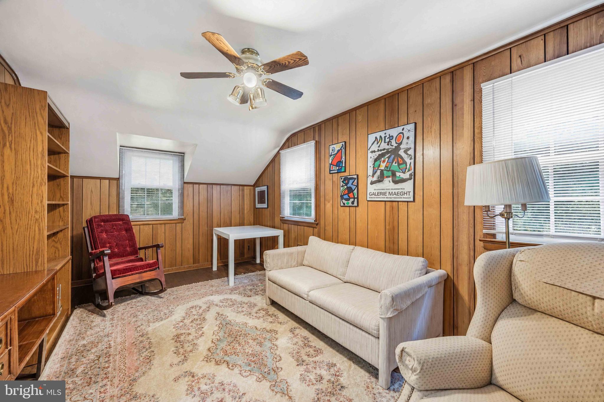 OLD WYNCOTE - Residential