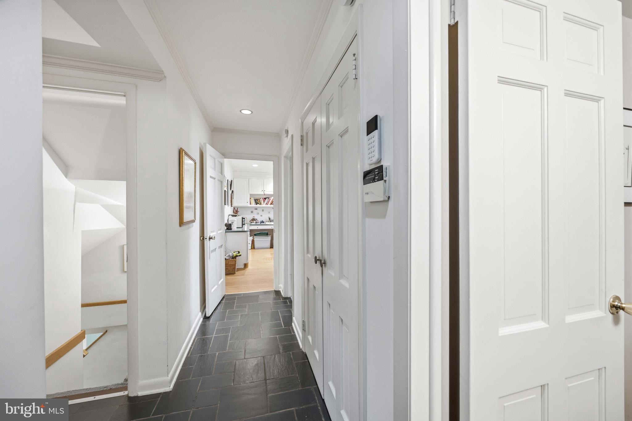 OLD WYNCOTE - Residential