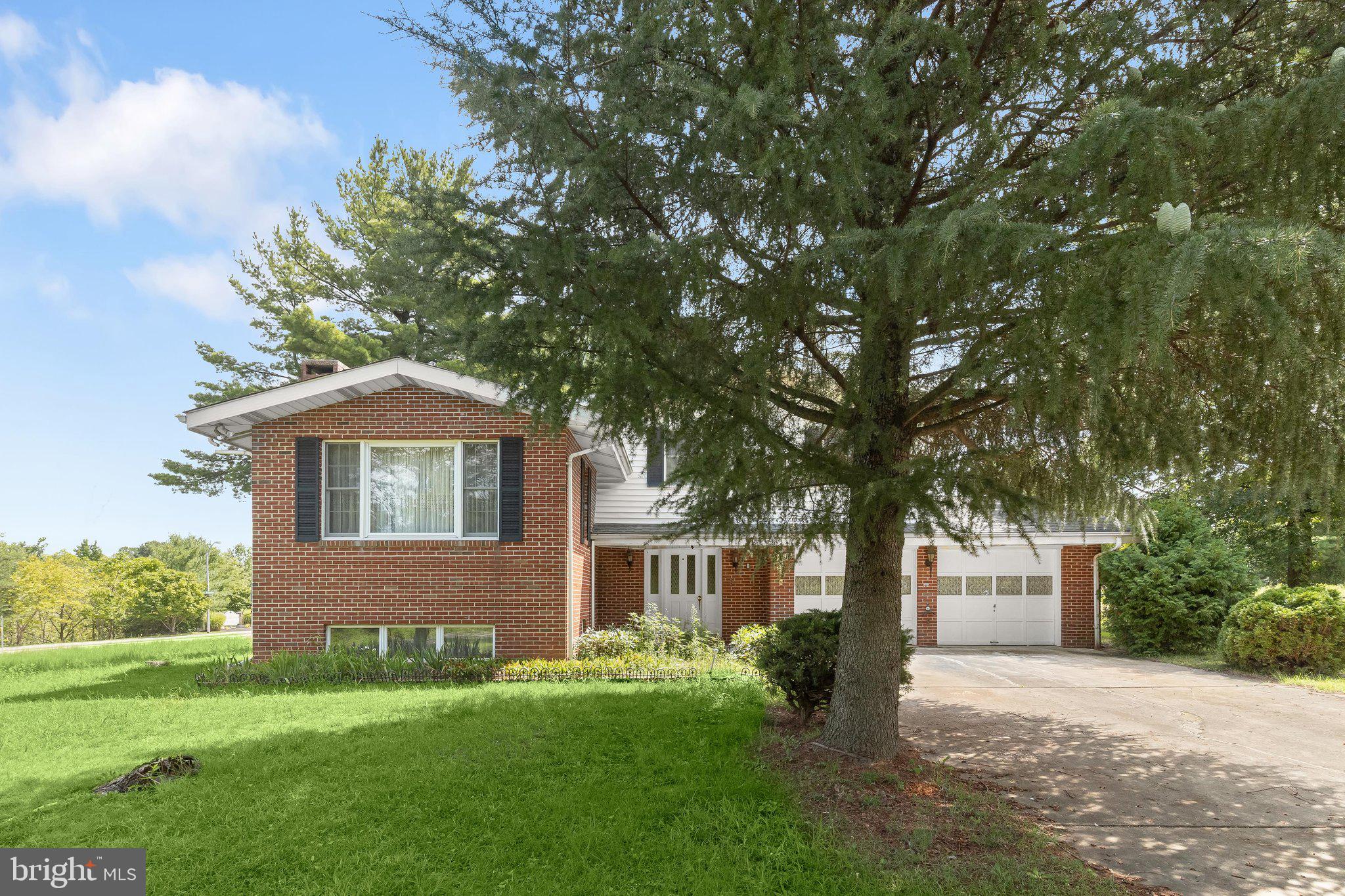 4816 BUCKS SCHOOL HOUSE ROAD