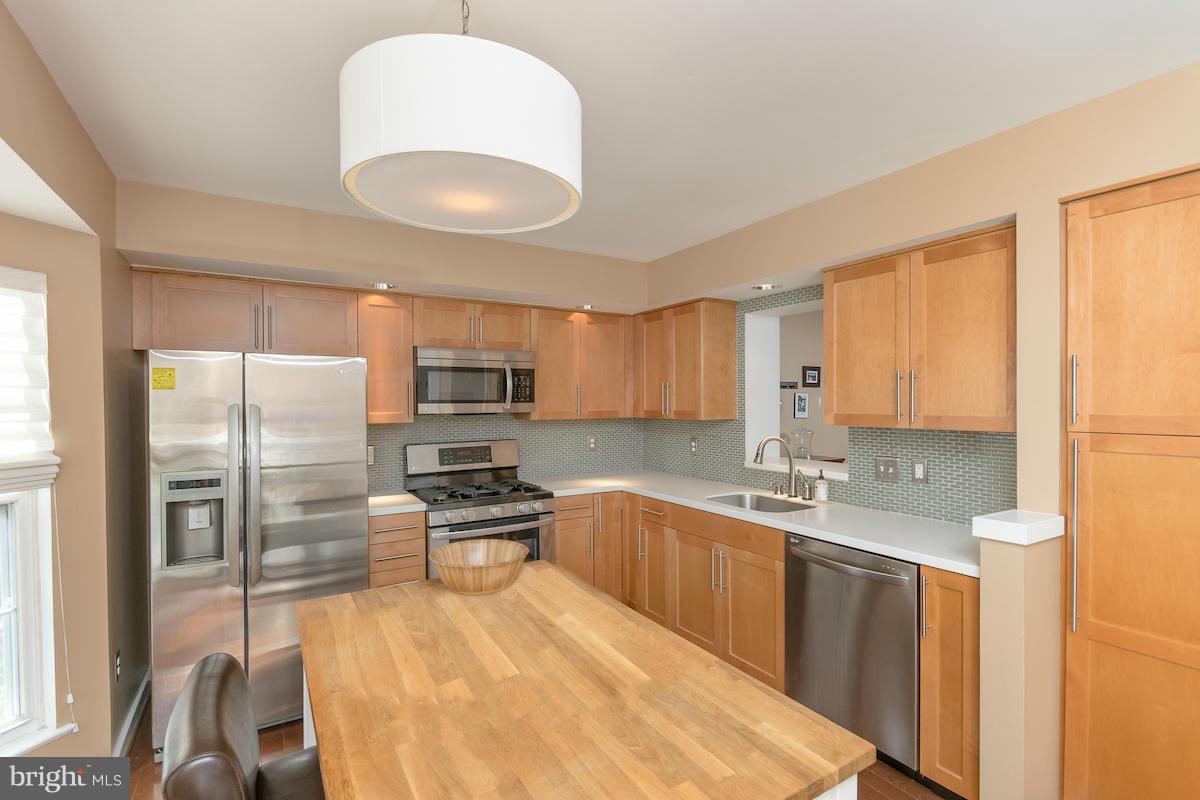 SOUTH POINTE - Residential