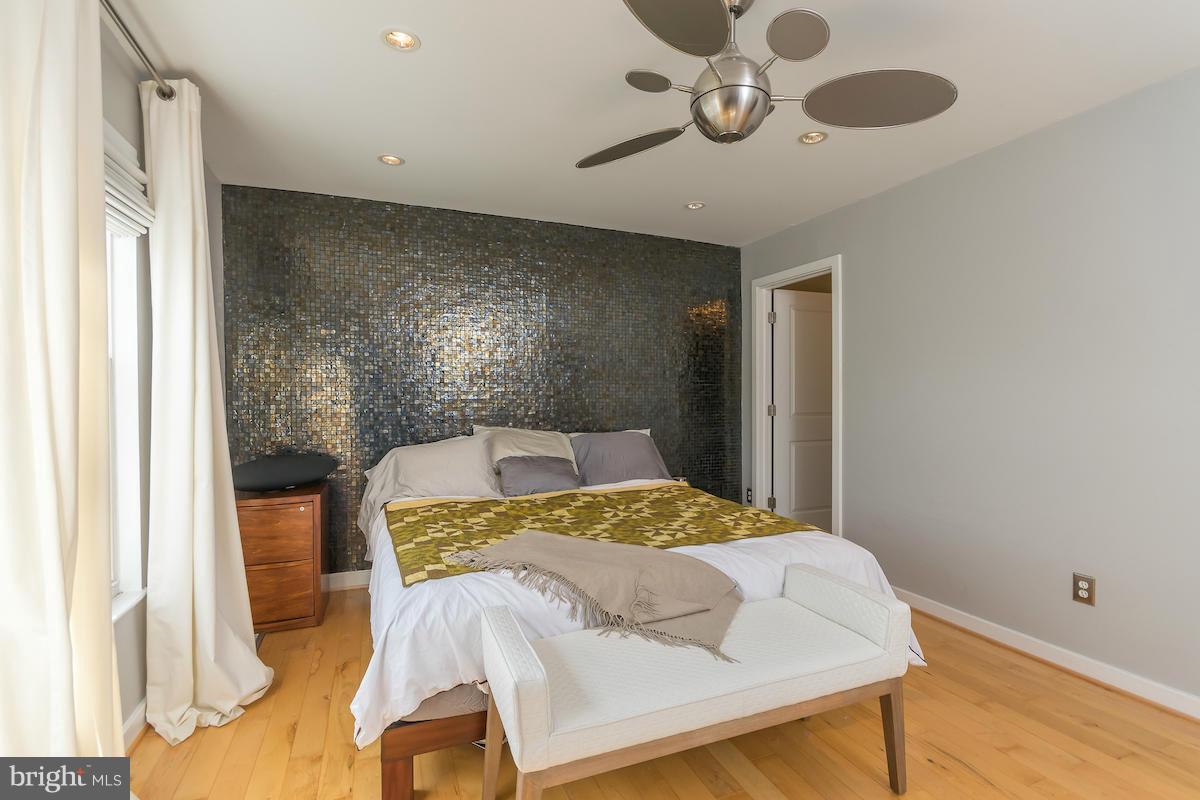 SOUTH POINTE - Residential