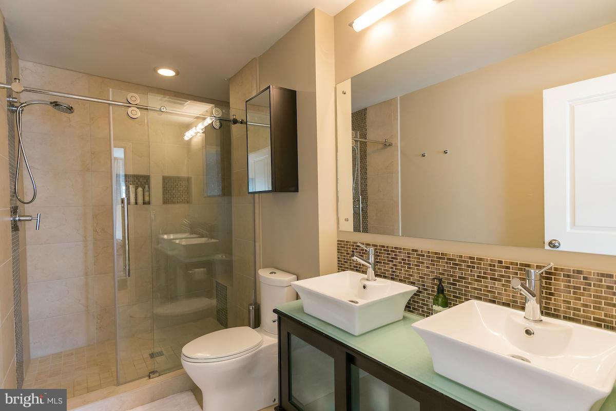 SOUTH POINTE - Residential