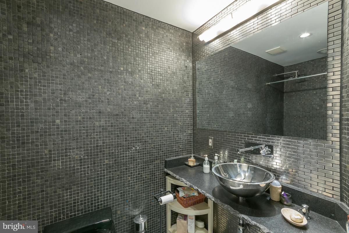 SOUTH POINTE - Residential