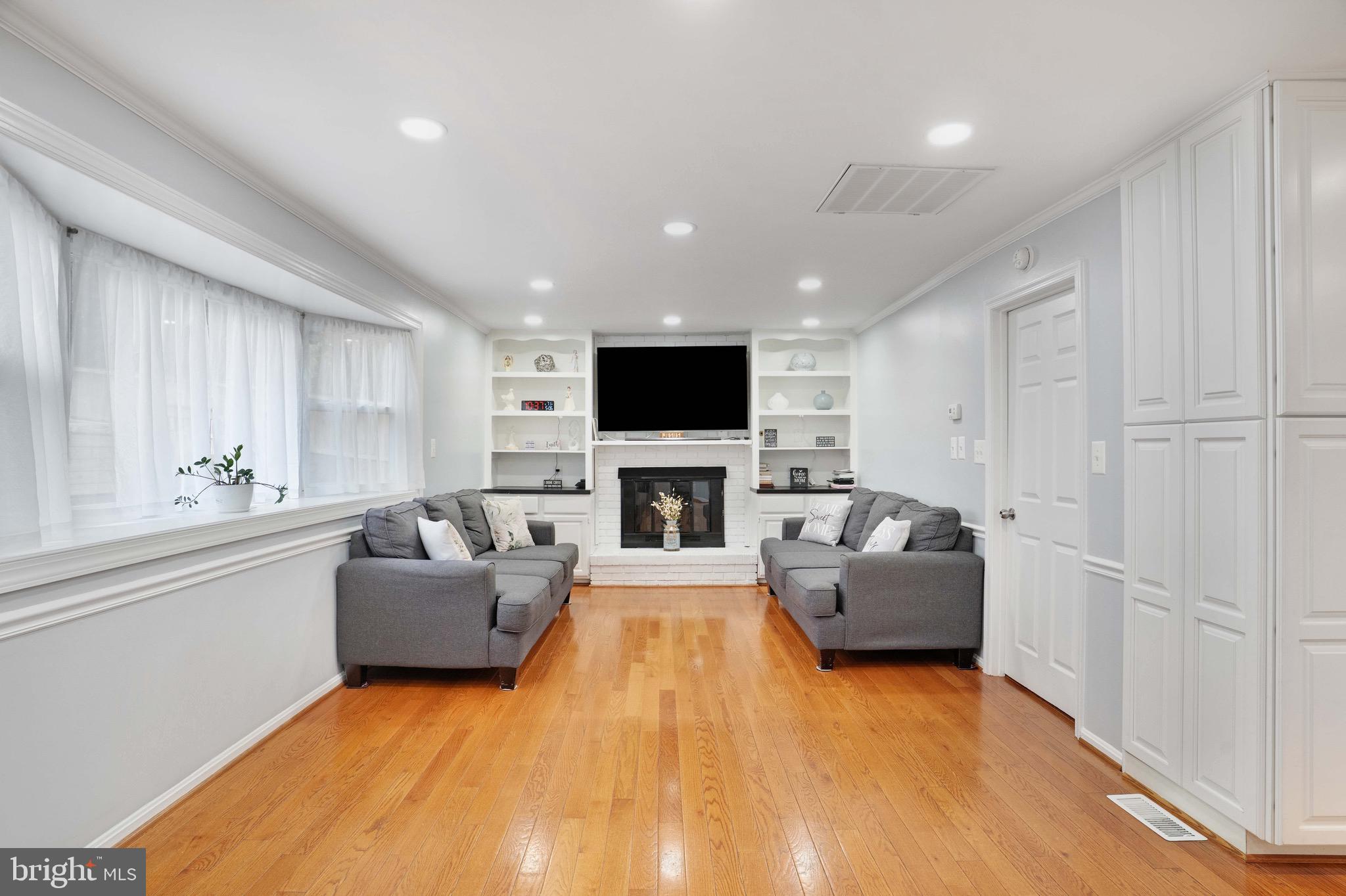 DAVIAN PLACE - Residential