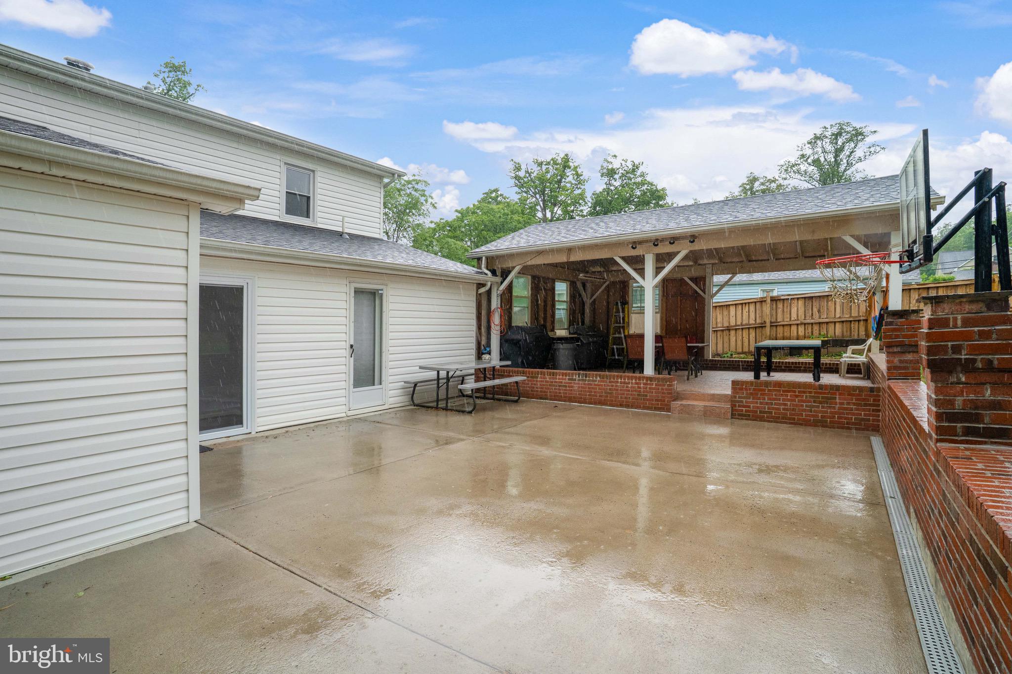 DAVIAN PLACE - Residential