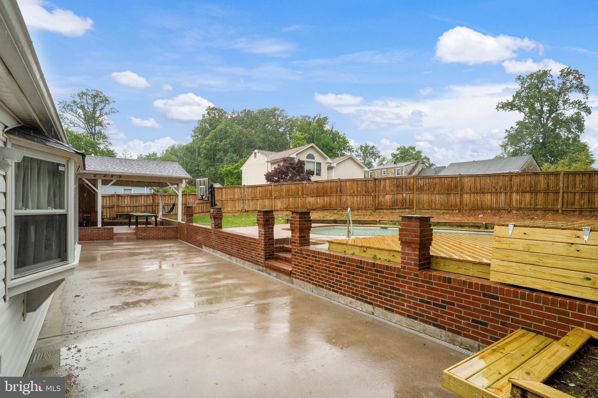 DAVIAN PLACE - Residential