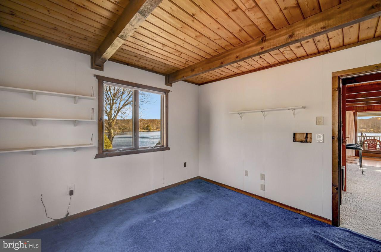 LAKE IN THE CLOUDS - Residential