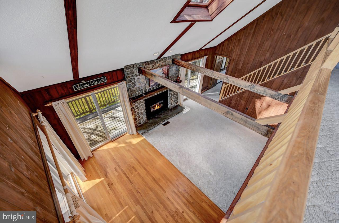 LAKE IN THE CLOUDS - Residential