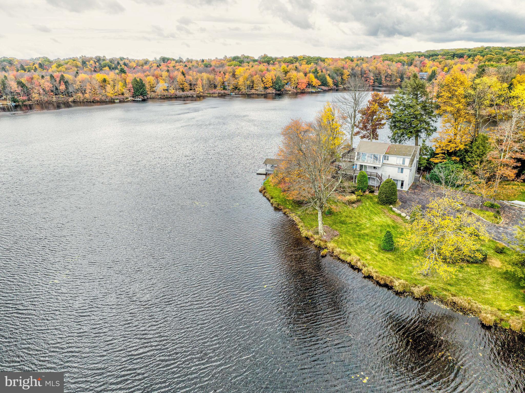 LAKE IN THE CLOUDS - Residential