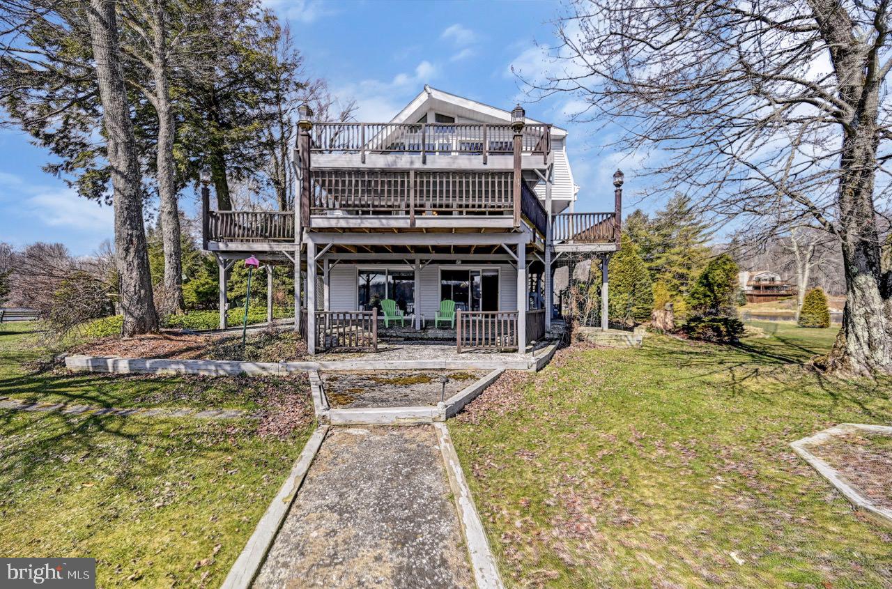 LAKE IN THE CLOUDS - Residential