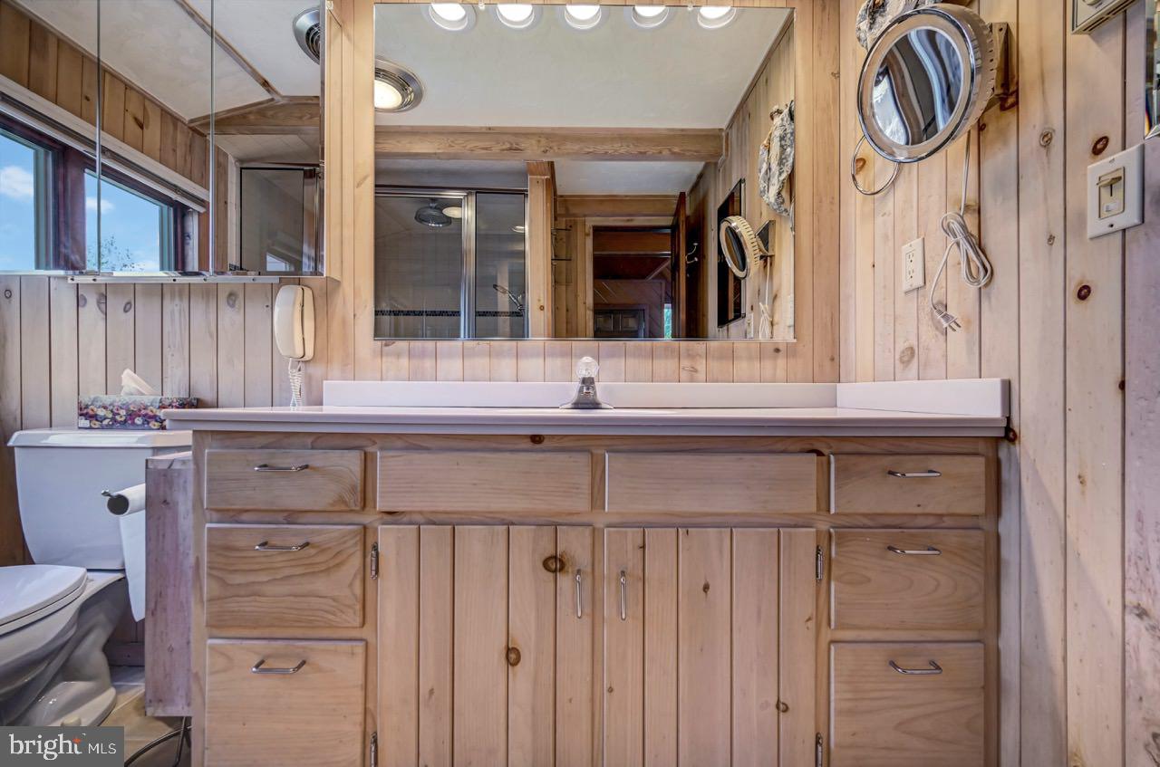 LAKE IN THE CLOUDS - Residential