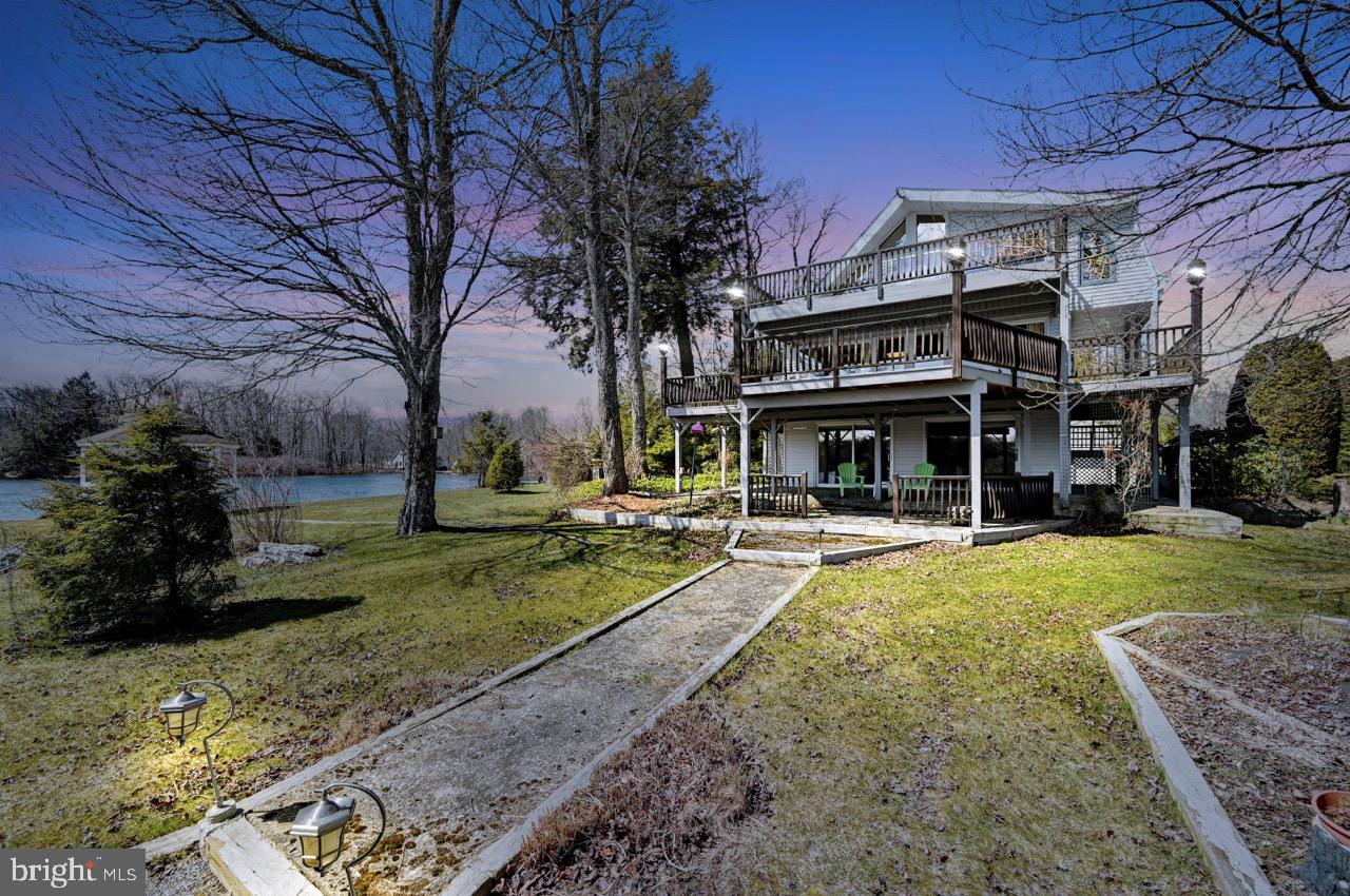 LAKE IN THE CLOUDS - Residential