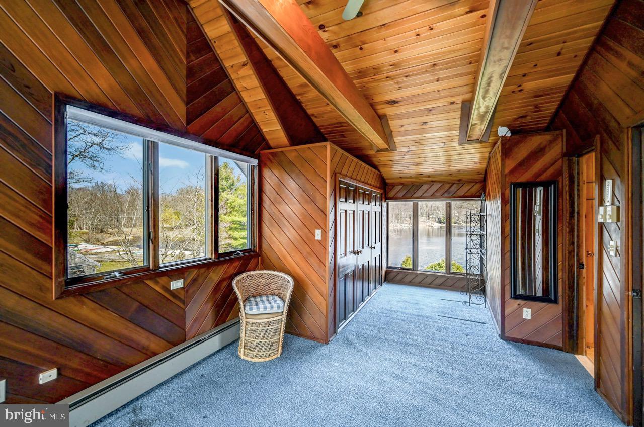 LAKE IN THE CLOUDS - Residential