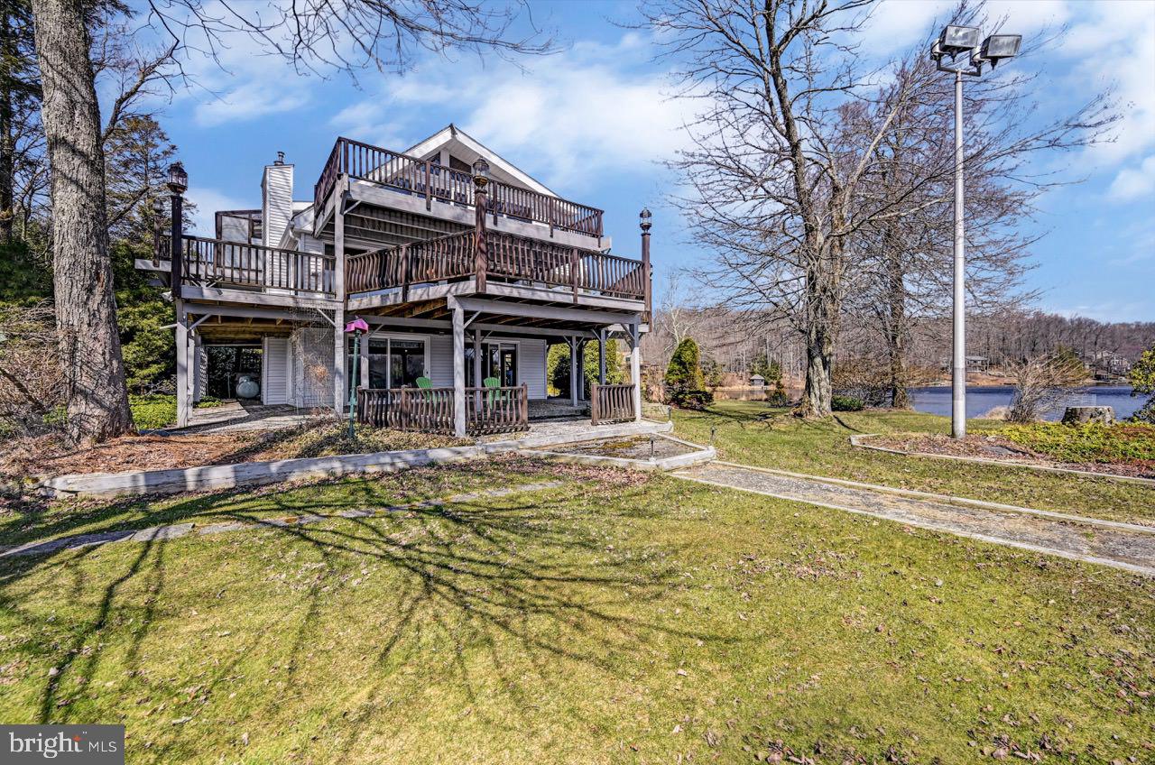 LAKE IN THE CLOUDS - Residential