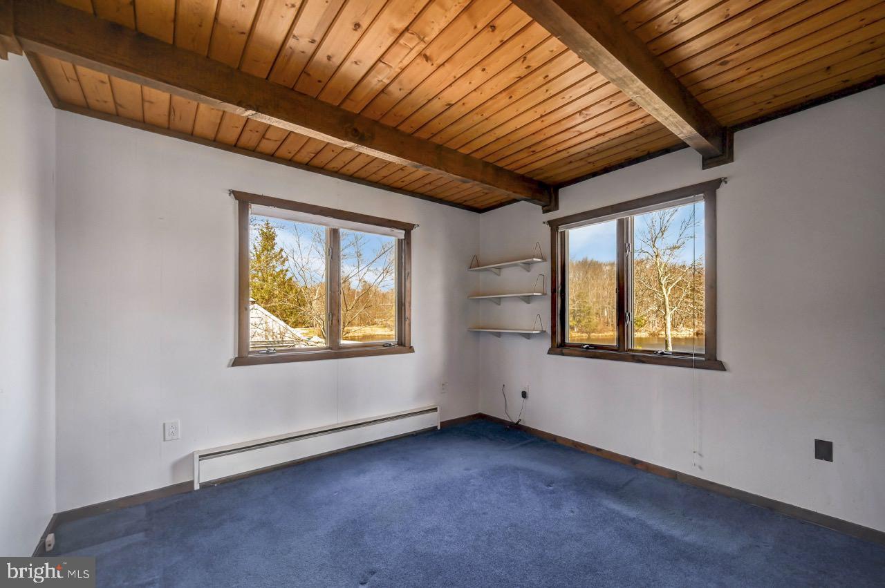 LAKE IN THE CLOUDS - Residential