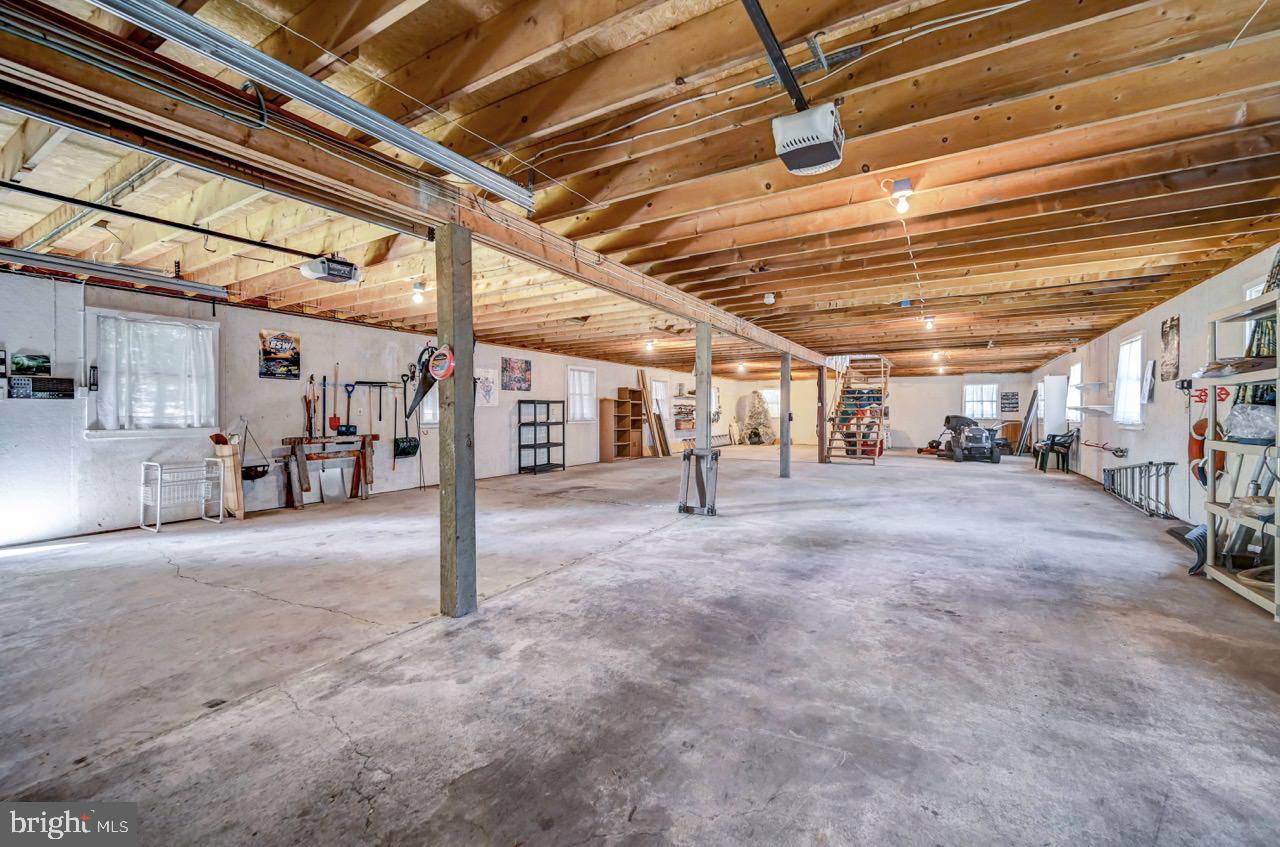 LAKE IN THE CLOUDS - Residential