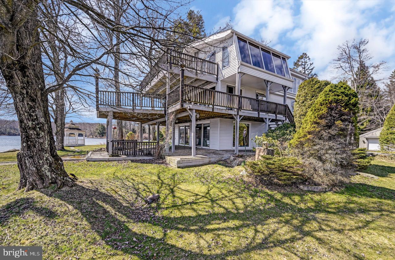 LAKE IN THE CLOUDS - Residential