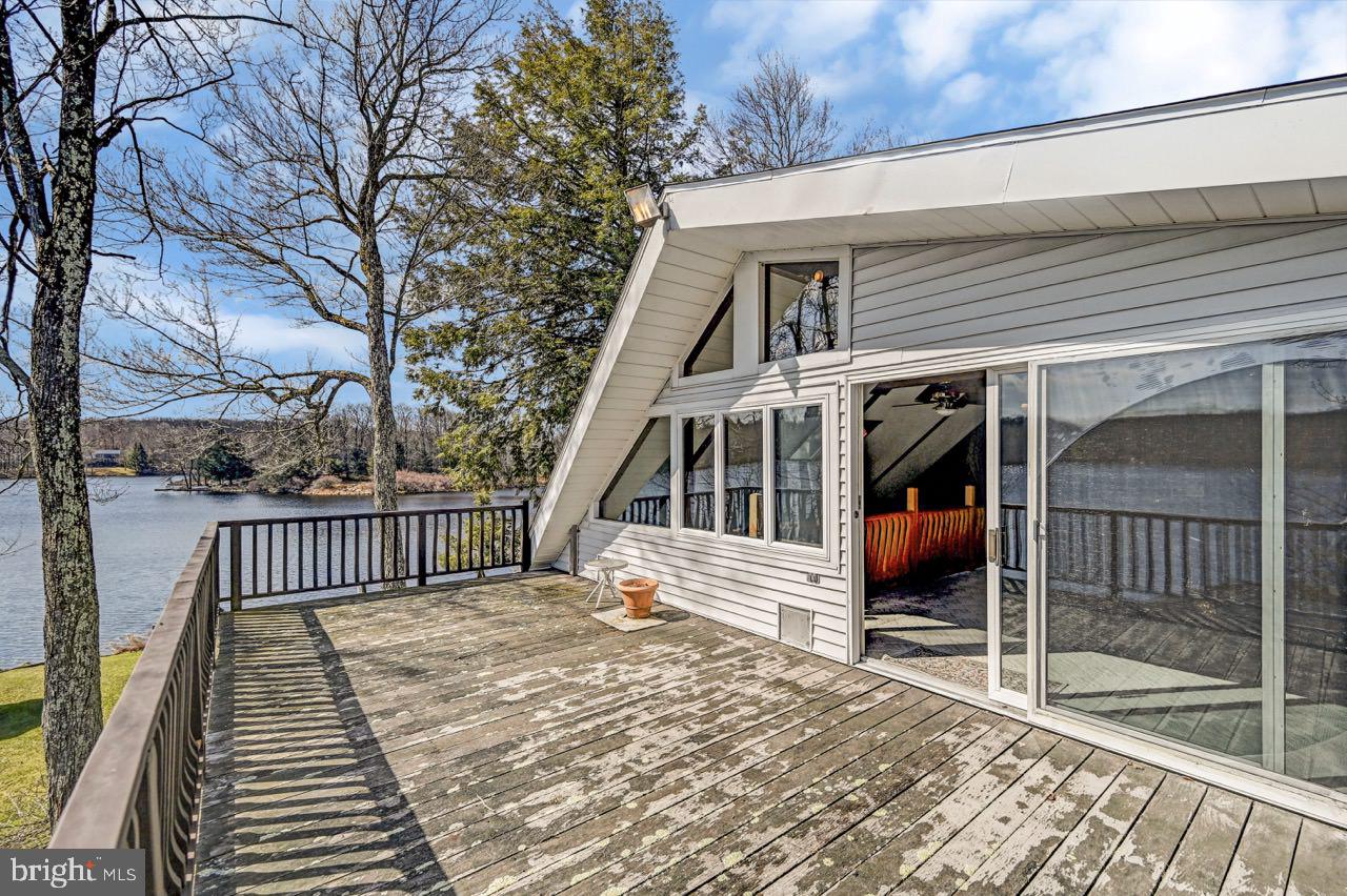 LAKE IN THE CLOUDS - Residential