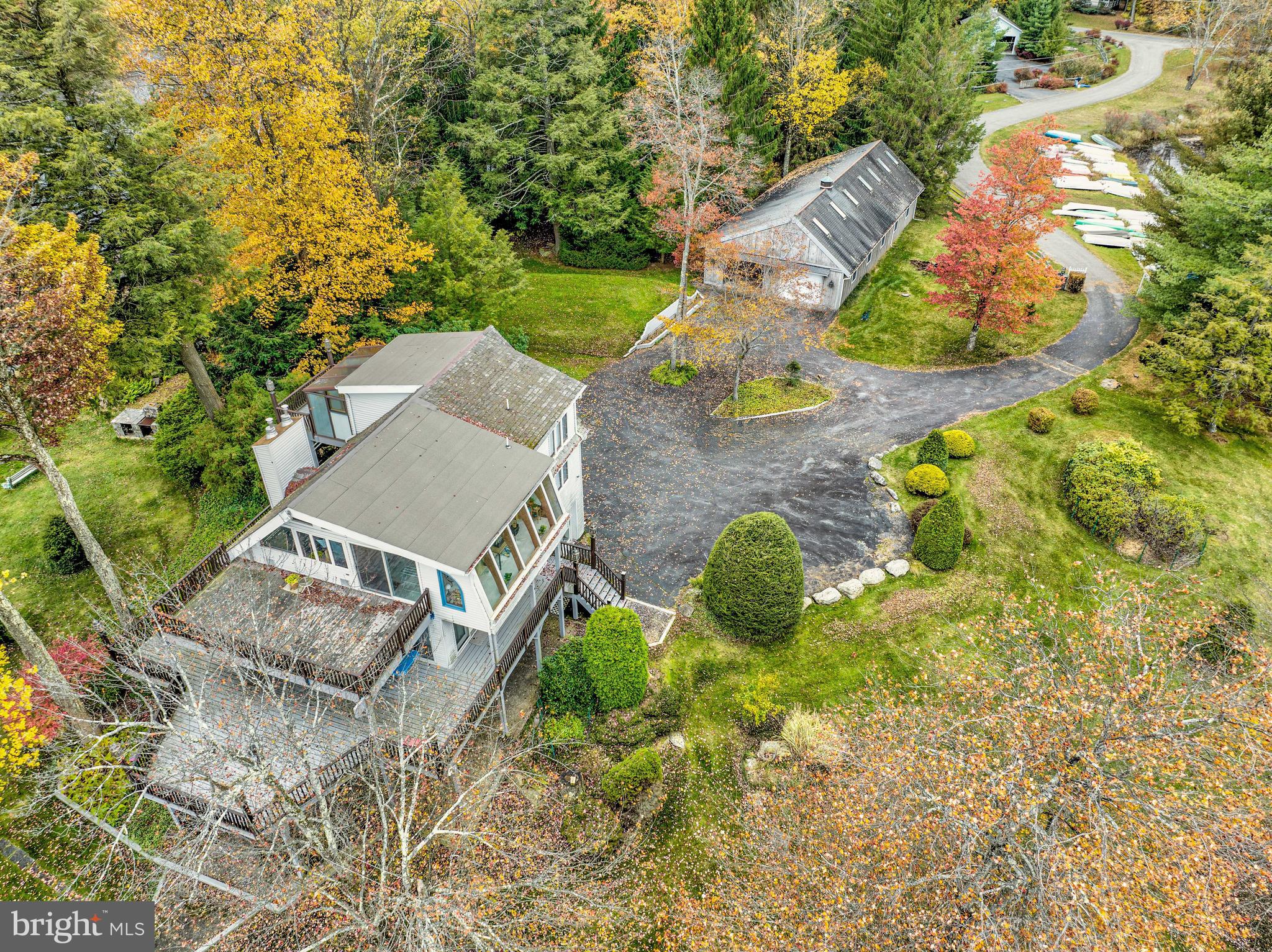 LAKE IN THE CLOUDS - Residential