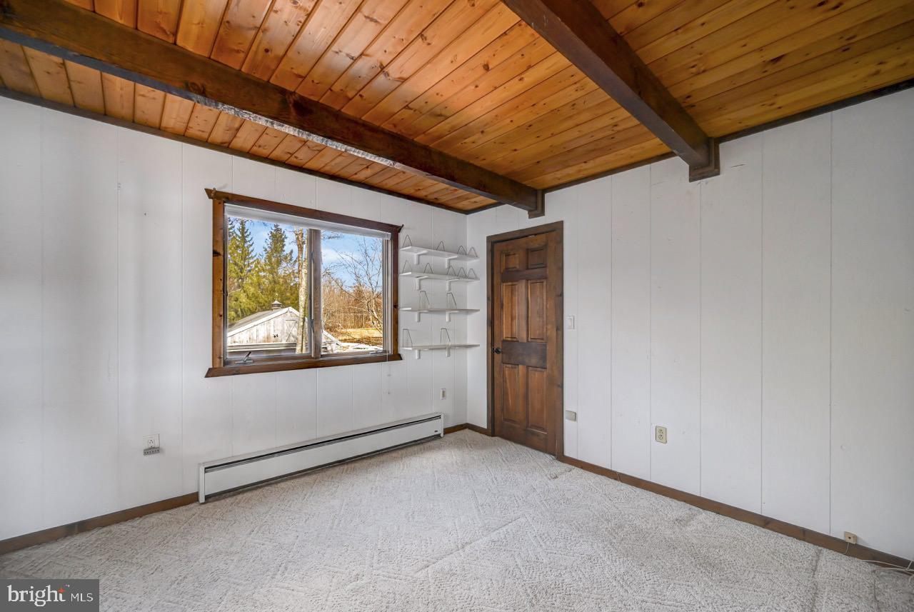 LAKE IN THE CLOUDS - Residential